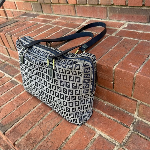 Designer Inspired Purse/Makeup Bag - Picture 3 of 12